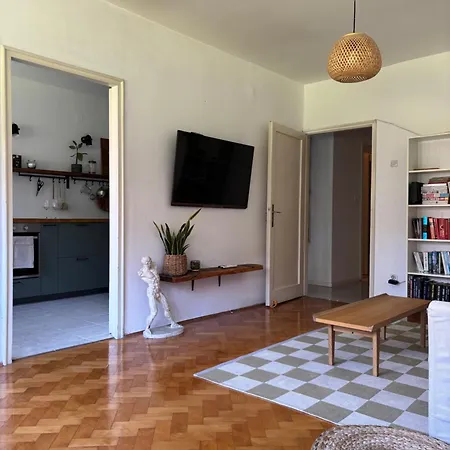 Apartment Center With Private Sauna Split